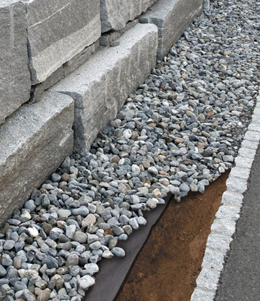 Anti Onkruid Vlies 1,5 X 10 Meter. 3 Anti Onkruid Vlies 1,5 X 10 Meter.